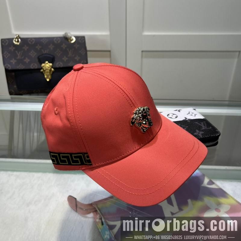 Versace Hat dx07
