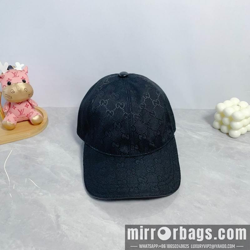 Gucci Hat dx119