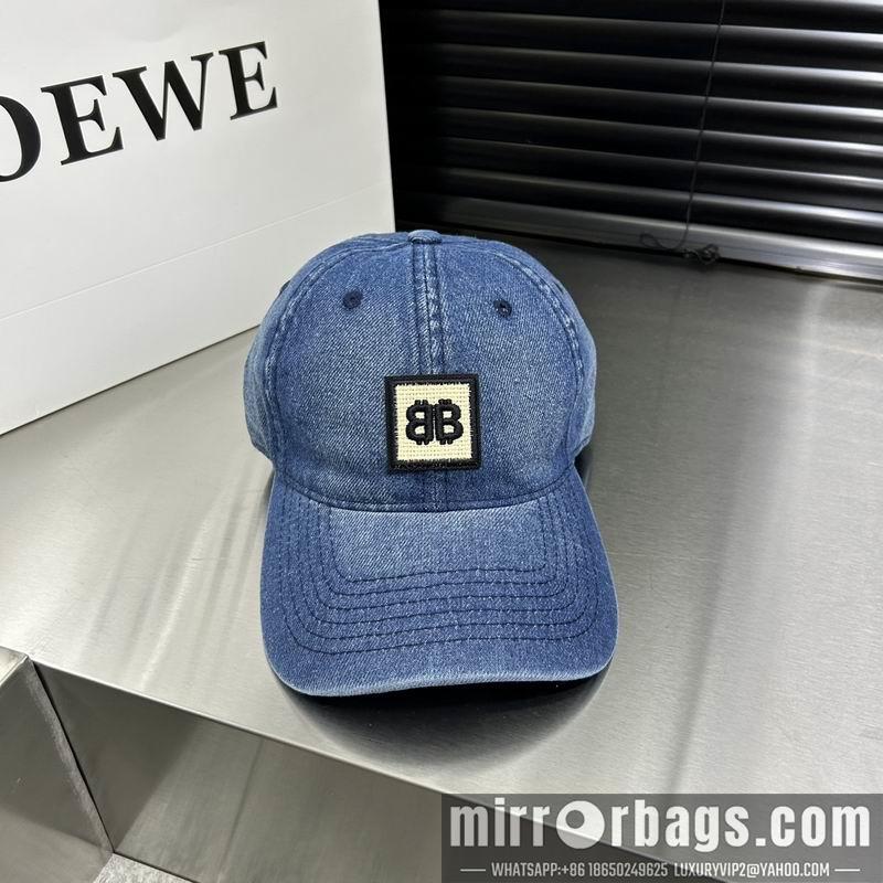 Balenciaga Hat dx22
