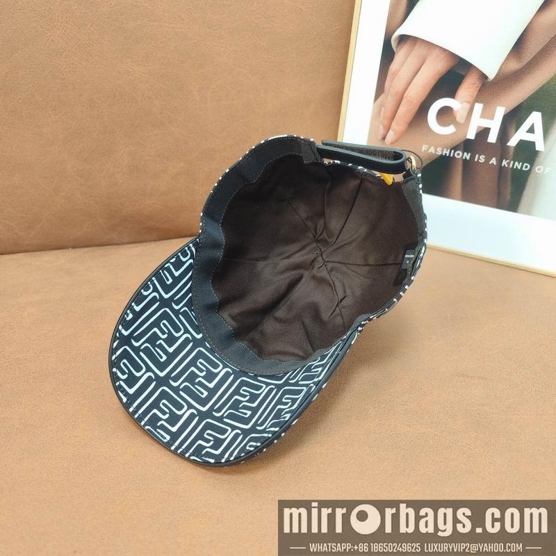 Fendi Hat dx43