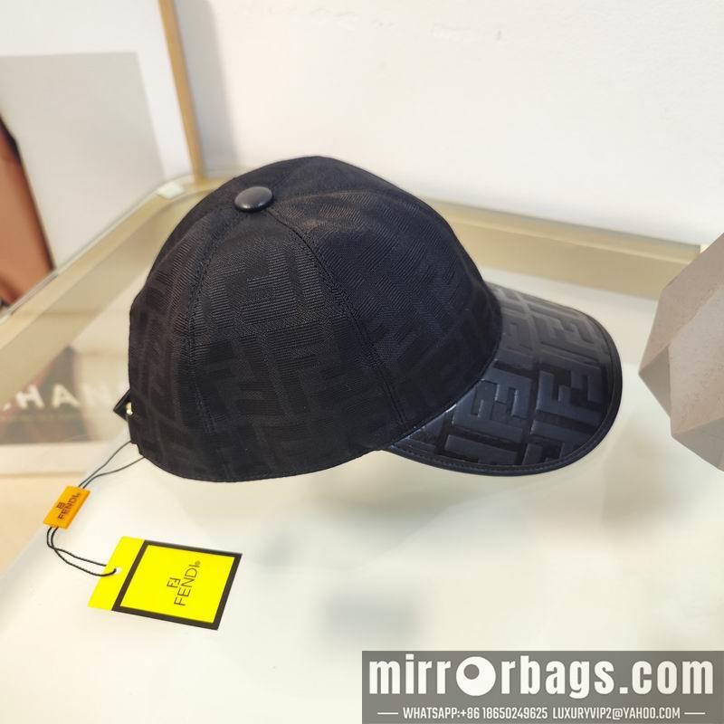 Fendi Hat dx70
