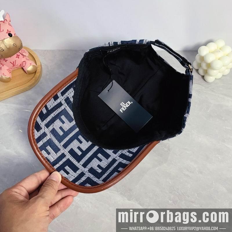 Fendi Hat dx45