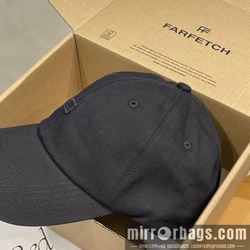 Acne Hat dx08
