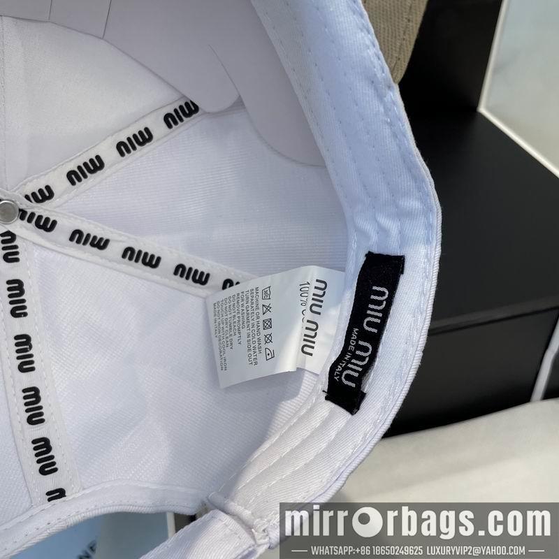 Miumiu Hat dx31