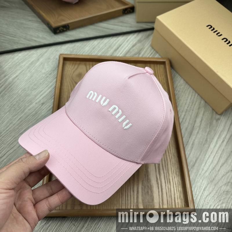 Miumiu Hat dx60
