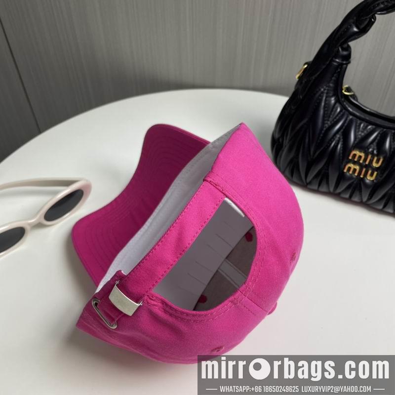 LV Hat 121402