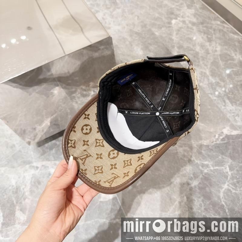 LV Hat dx38
