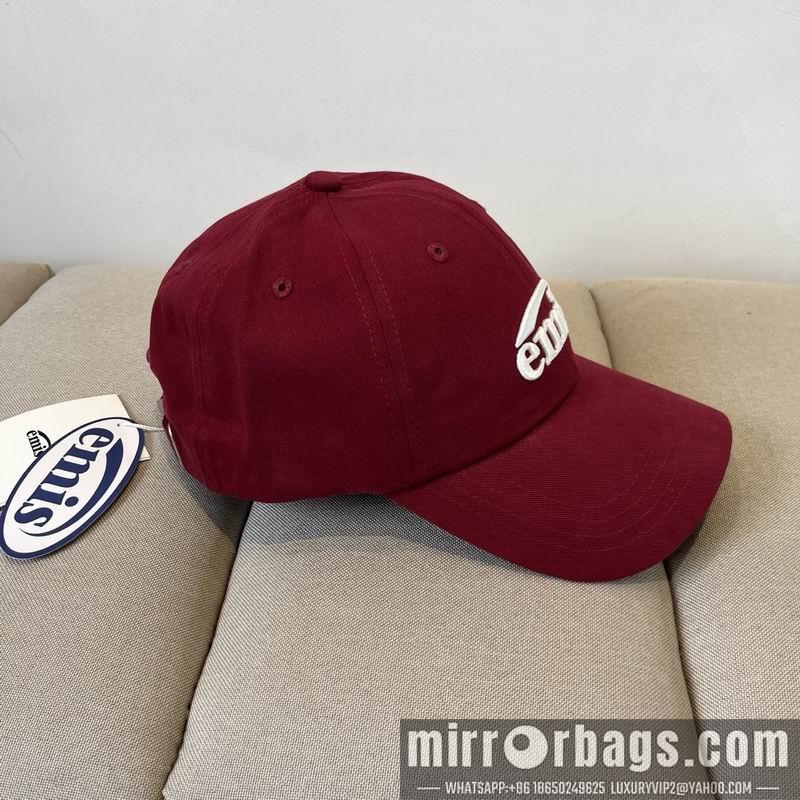 Emis Hat dx08