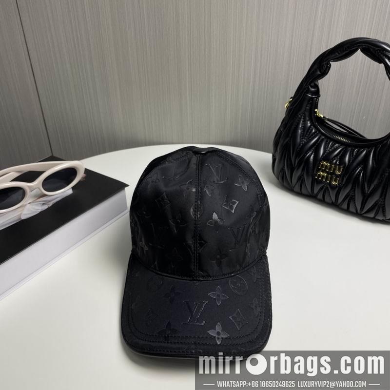 LV Hat dx44