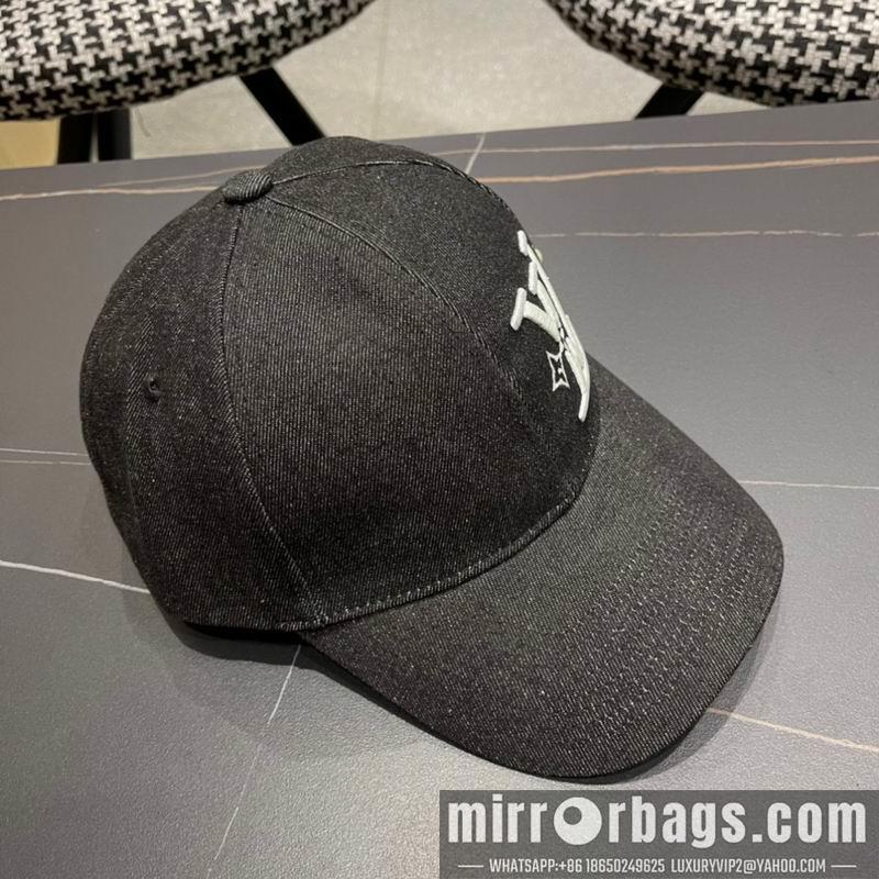 LV Hat 021002