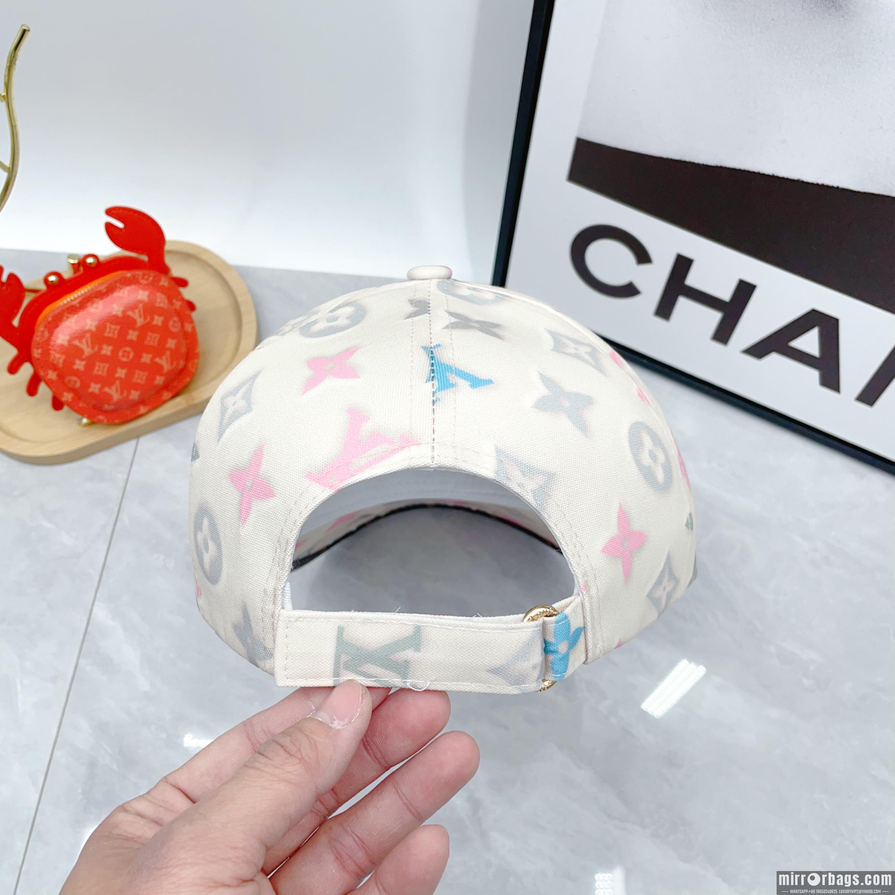 LV Hat dx03