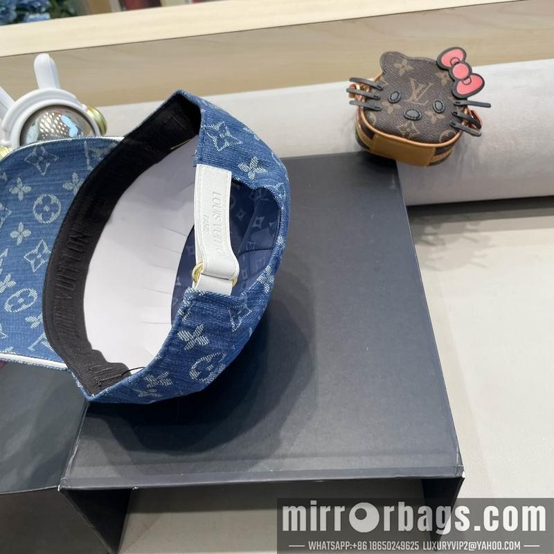 LV Hat 082601