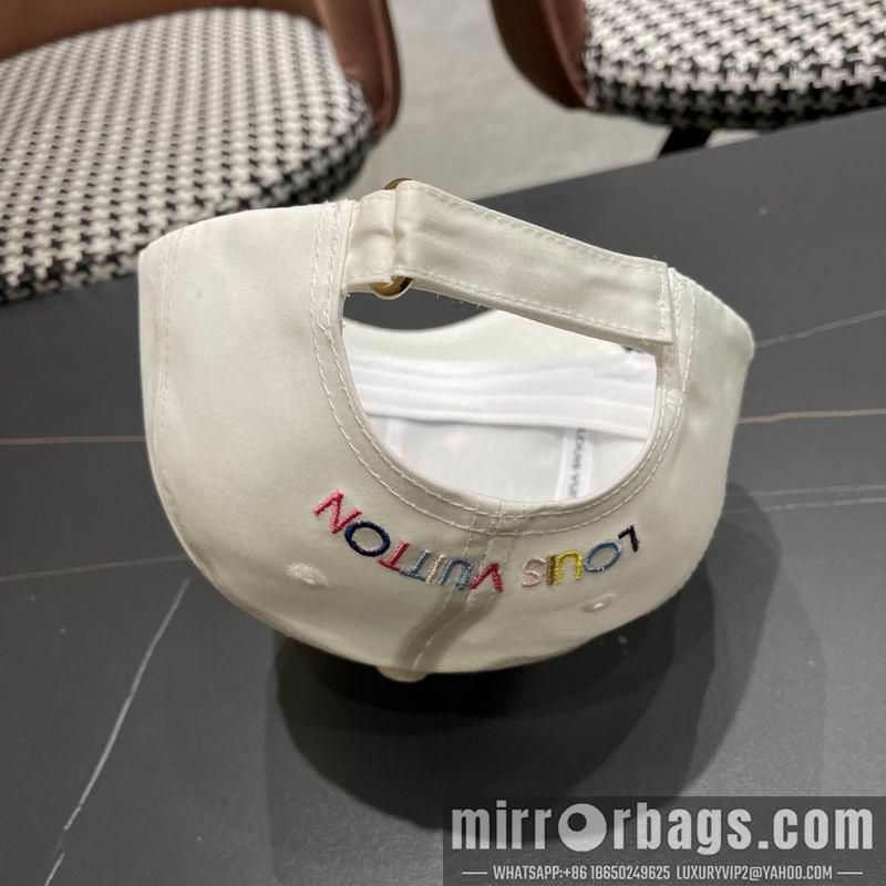 LV Hat 030916