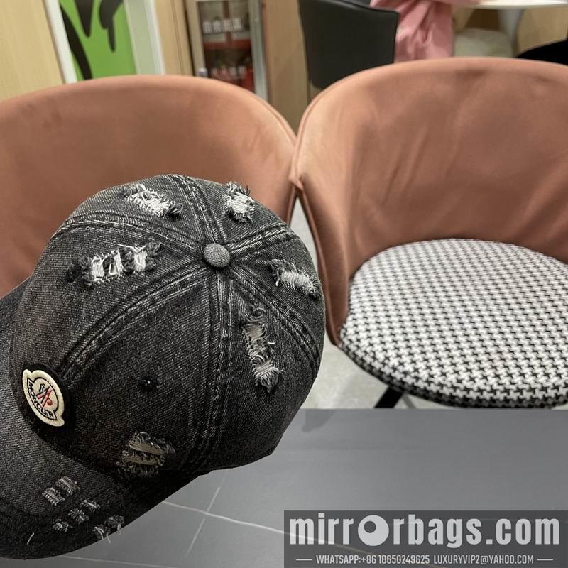 Moncler Hat 041404