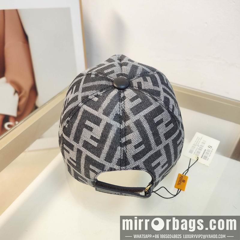 Fendi Hat dx93