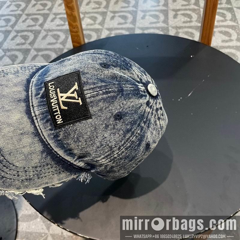 LV Hat 030982