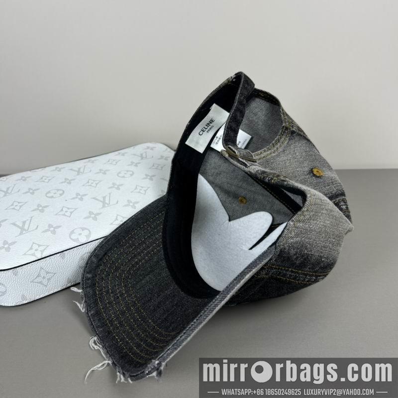 Celine Hat dx17