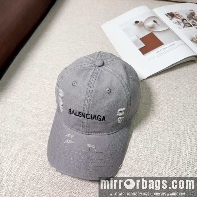 Balenciaga Hat dx115