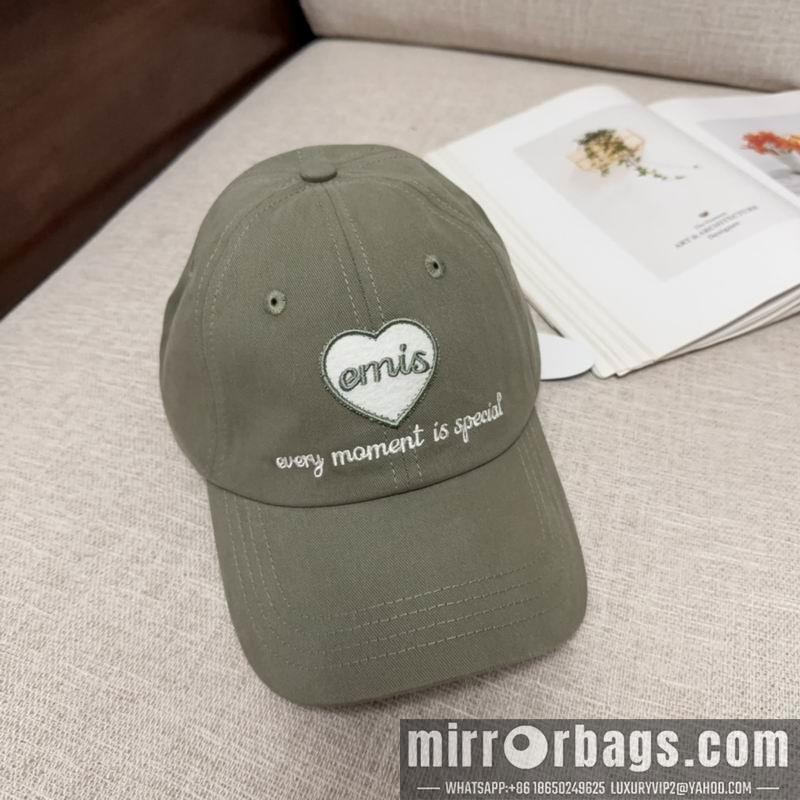 Emis Hat dx06
