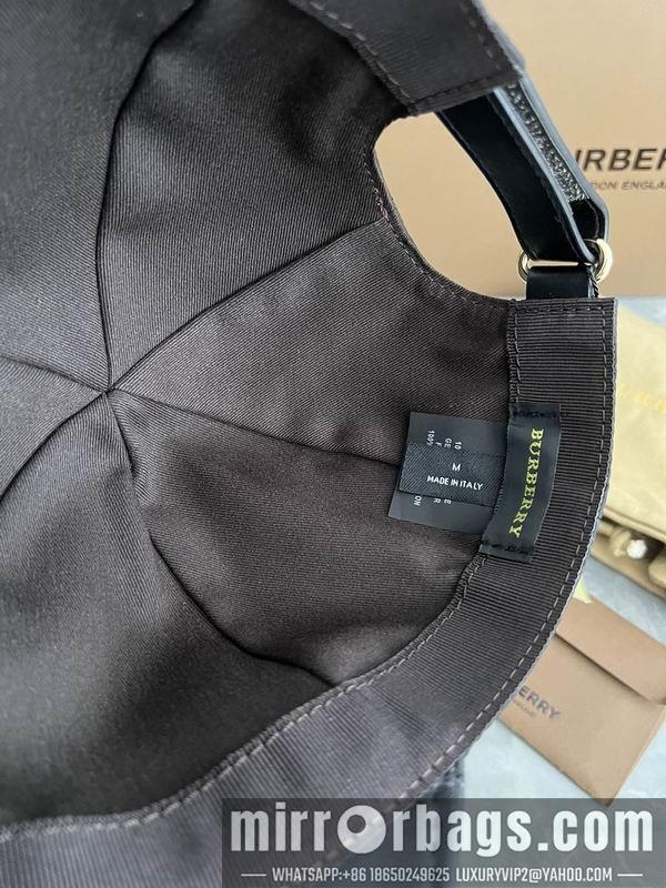 Burberry Hat dx38