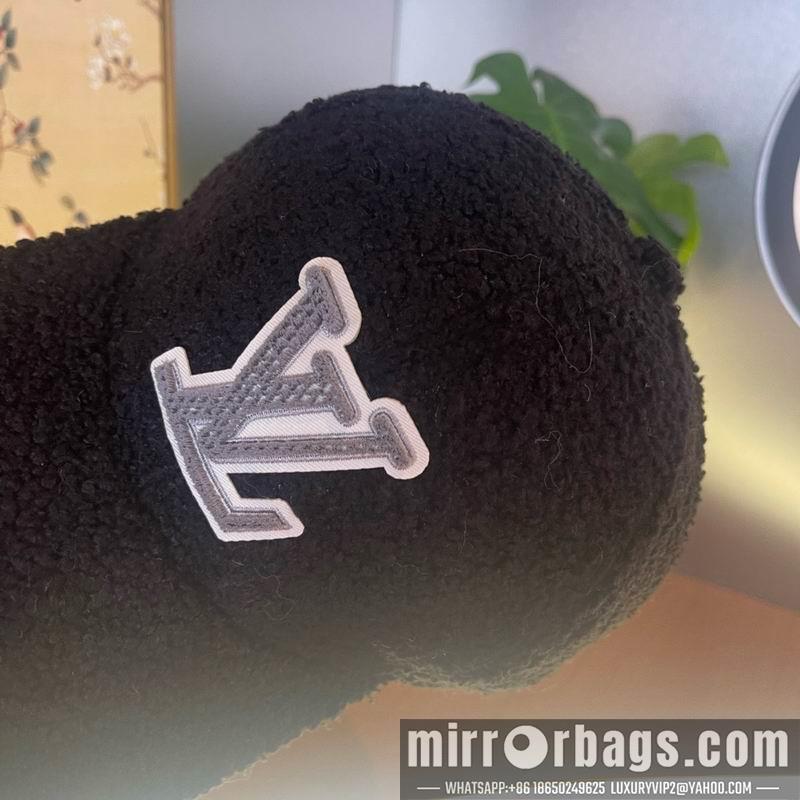 LV Hat 010601