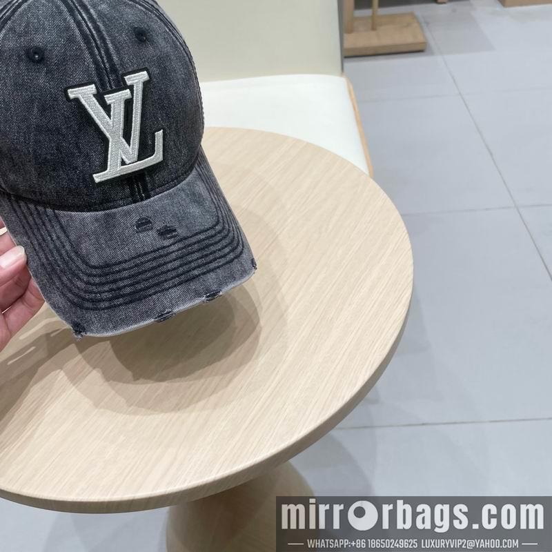 LV Hat 010903