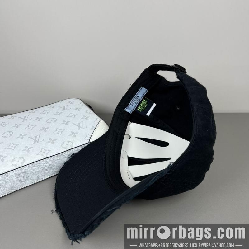 Prada Hat dx30