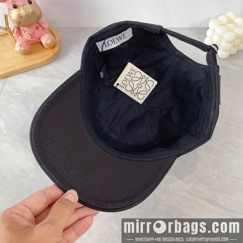 Loewe Hat dx20