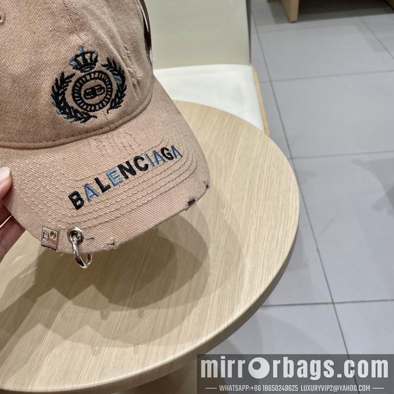 Balenciaga Hat 032001