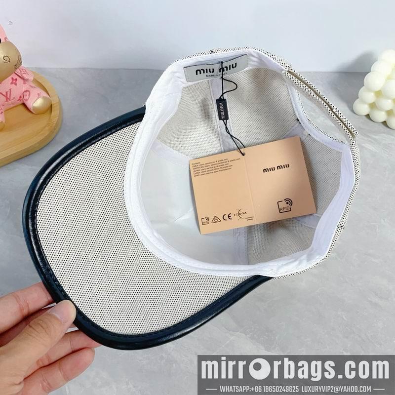 Miumiu Hat dx59