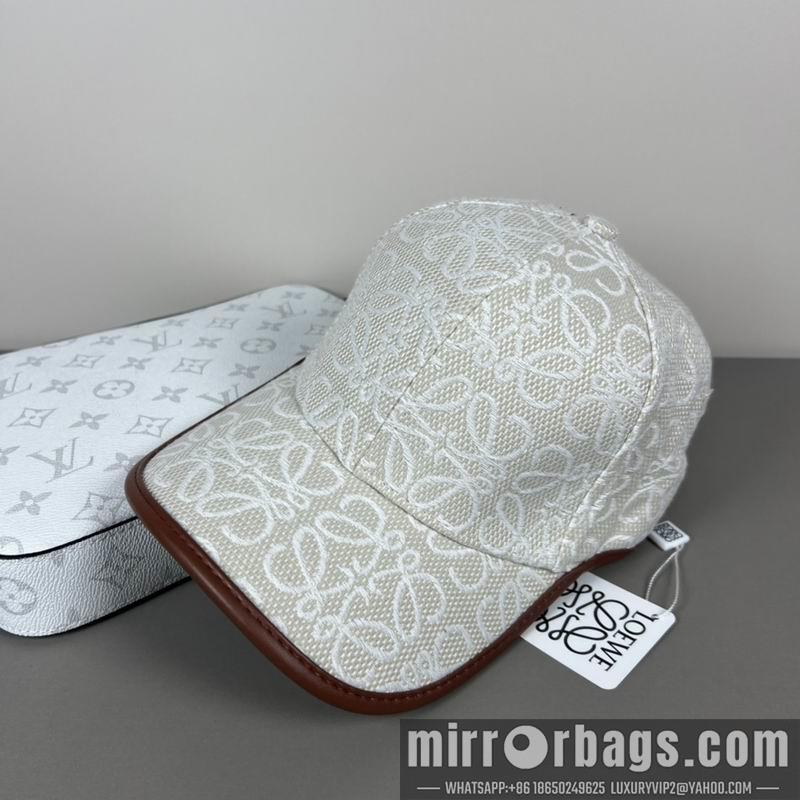 Loewe Hat dx43
