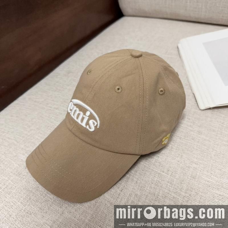 Emis Hat dx05
