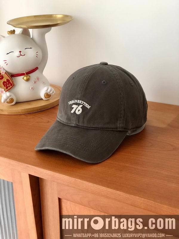 Other Hat 082601