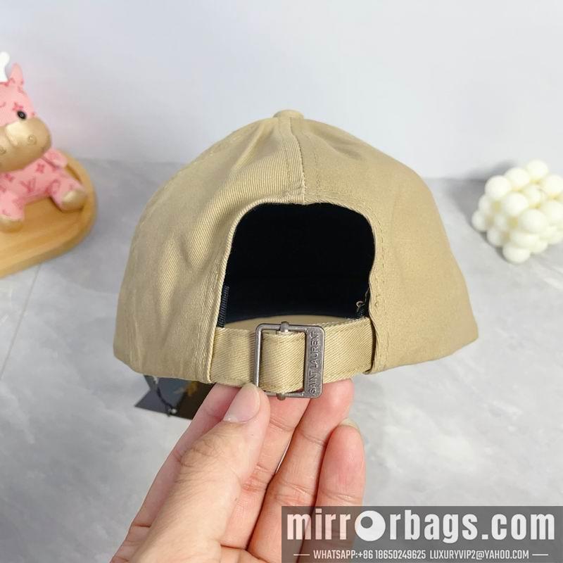 YSL Hat dx17