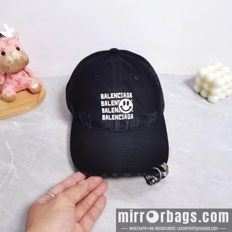 Balenciaga Hat dx18