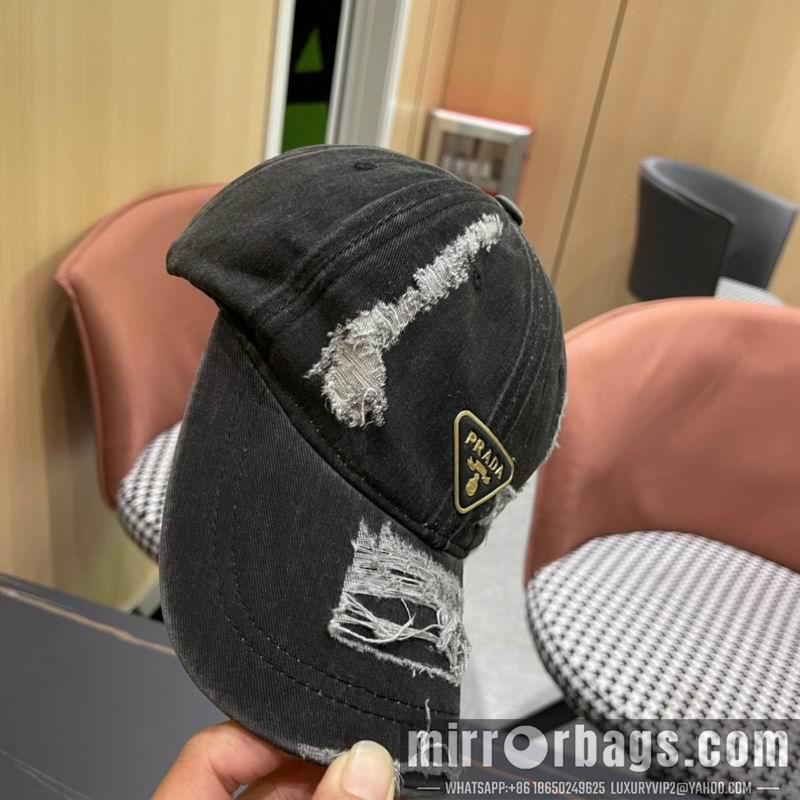 Prada Hat 021001
