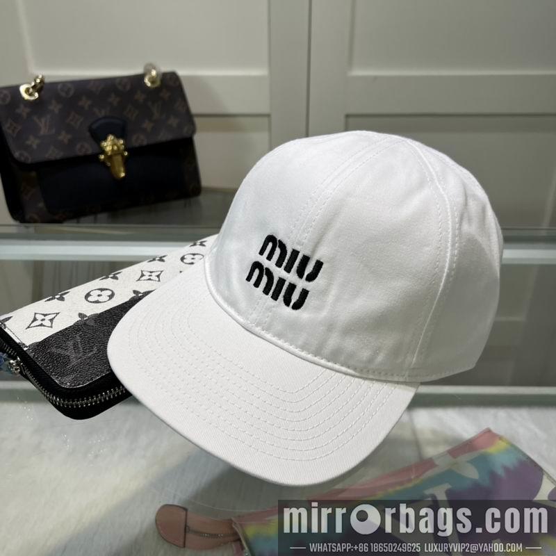 MiuMiu Hat hm11