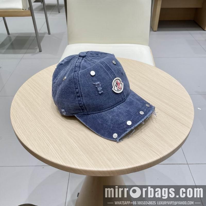Moncler Hat 021002