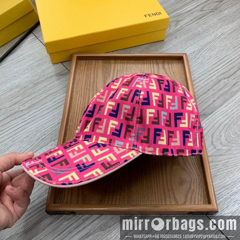 Fendi Hat dx105