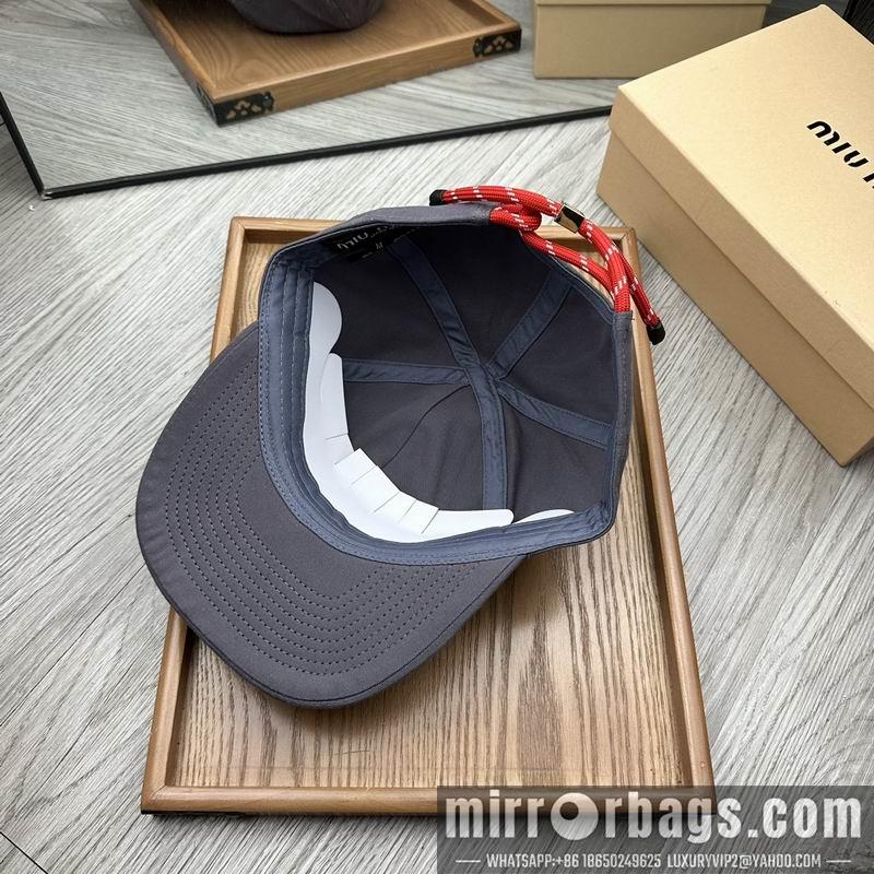 Miumiu Hat dx62