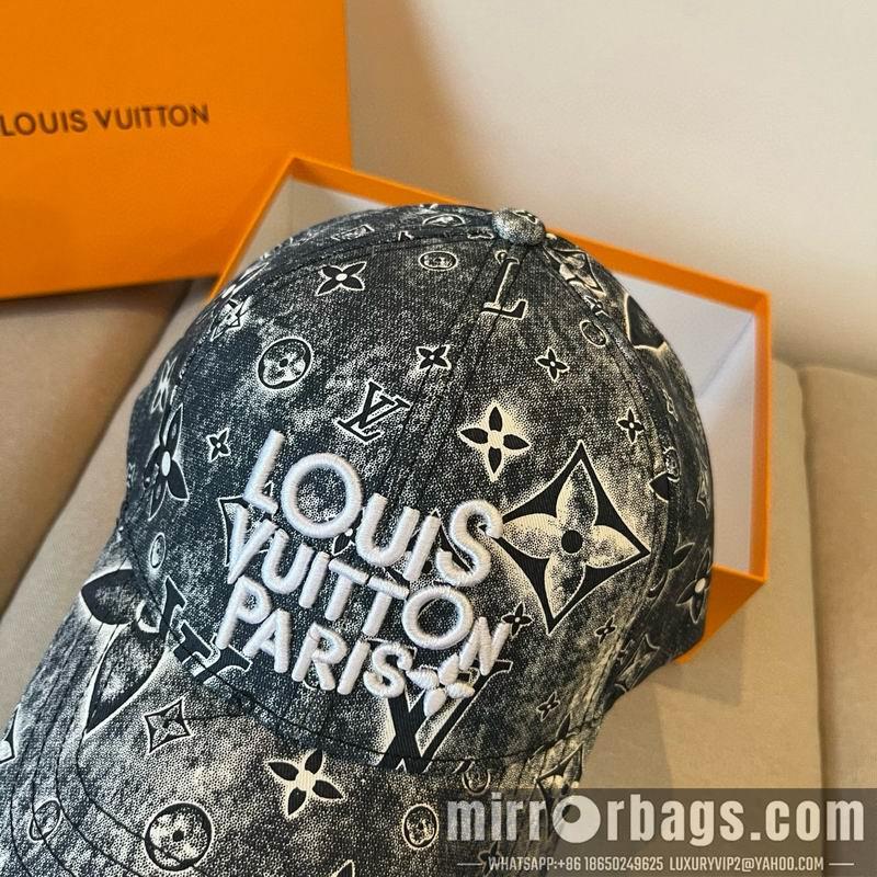 LV Hat dx35