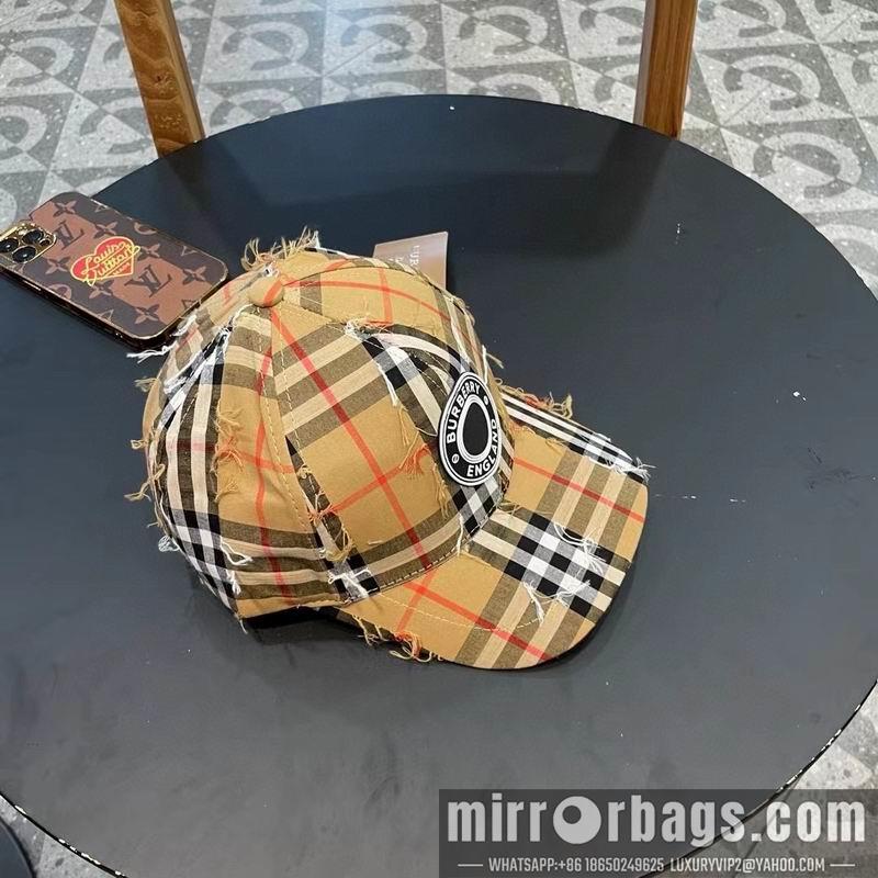 Burberry Hat 030717