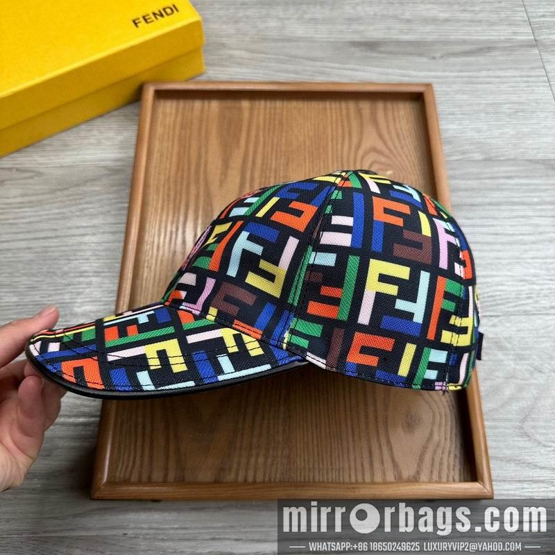 Fendi Hat dx104