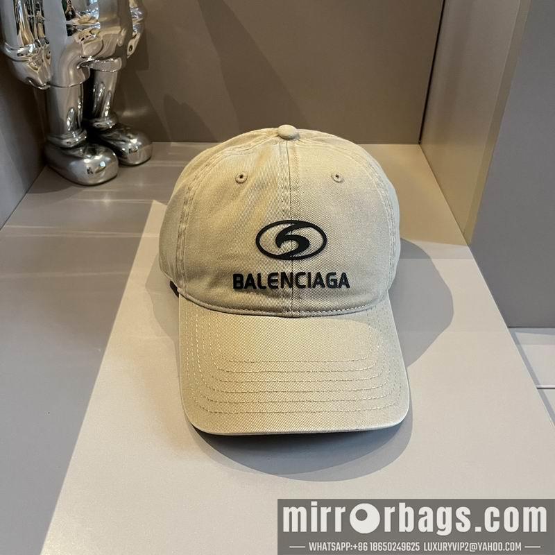 Balenciaga Hat dx17