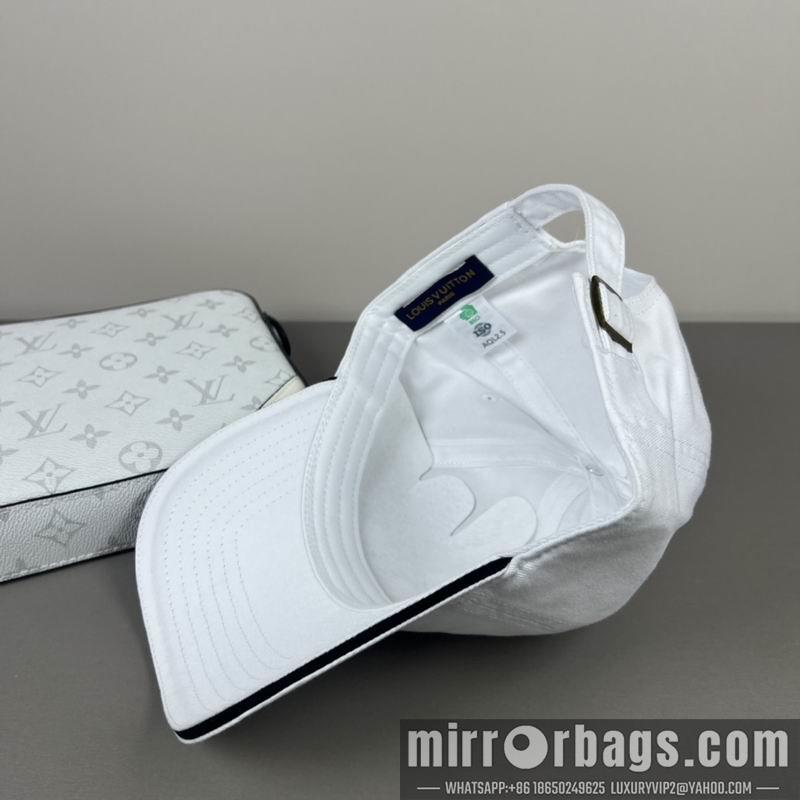 LV Hat dx68