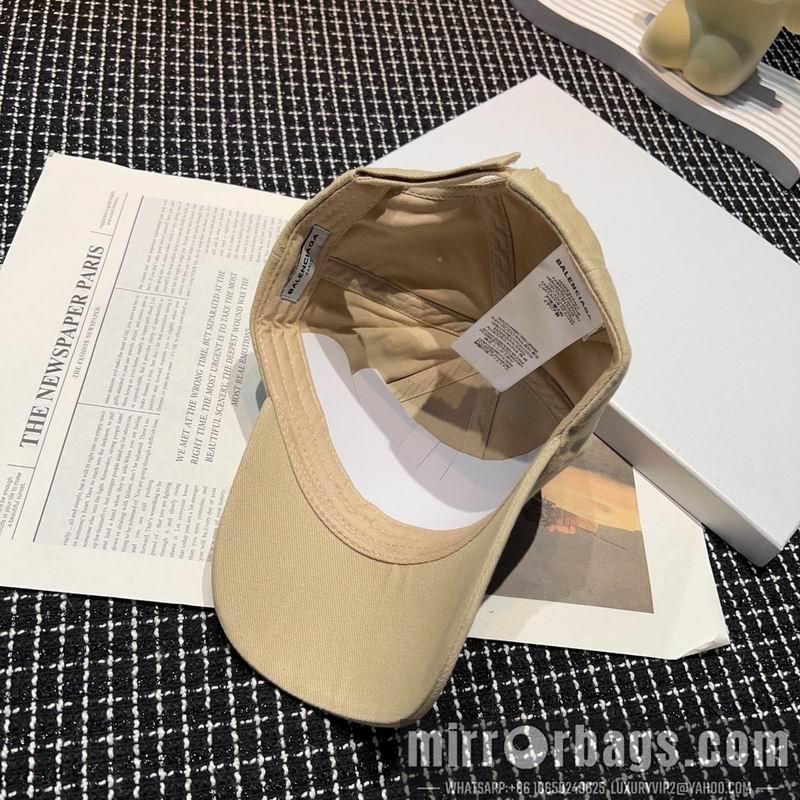 Balenciaga Hat dx12