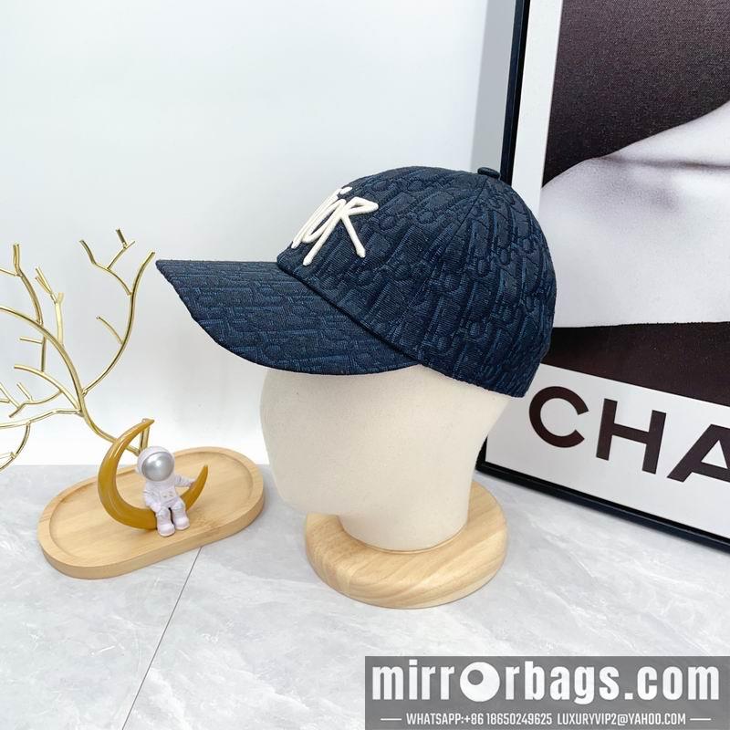 Dior Hat dx77