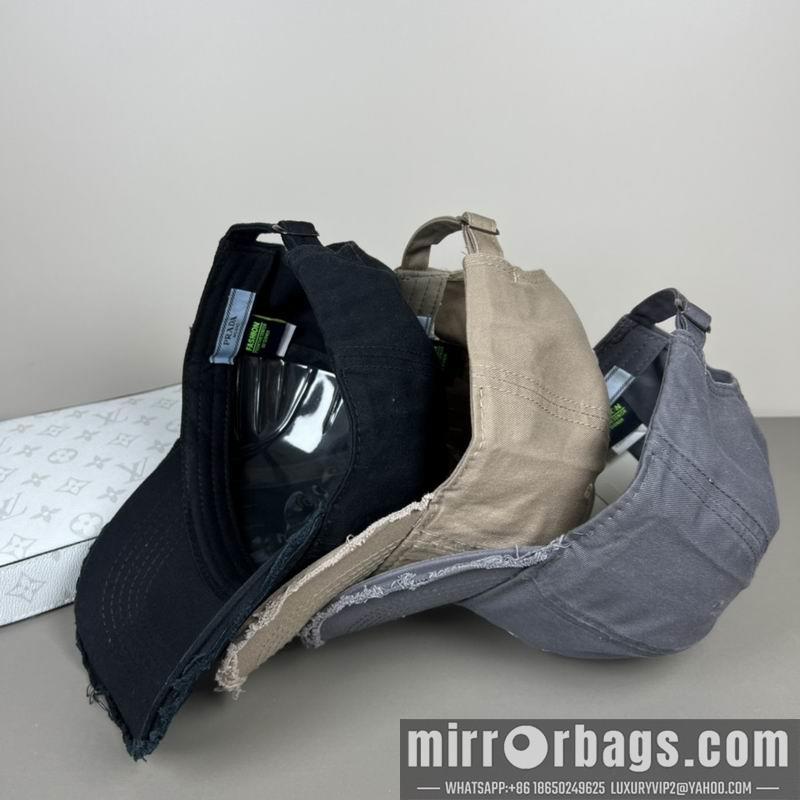 Prada Hat dx30