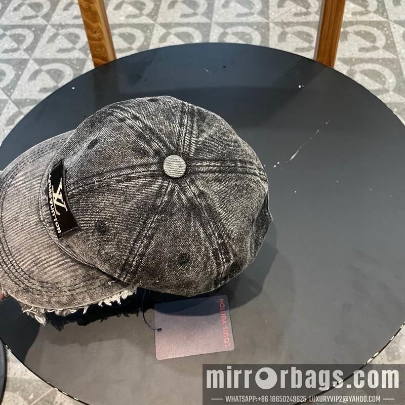LV Hat 030982