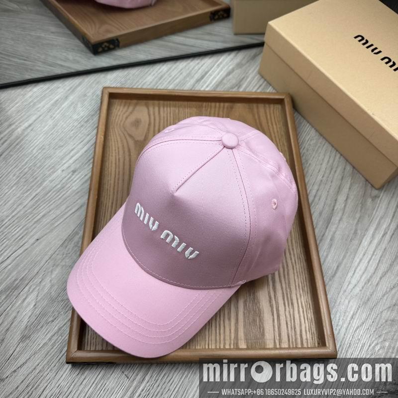 Miumiu Hat dx60